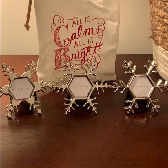 Pottery Barn Accents New Pottery Barn Snowflake Mini Picture Frame
